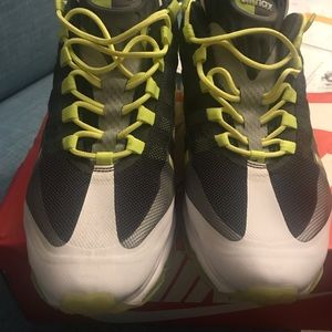 Nike Air Max 90 Essential